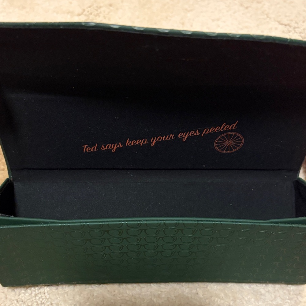 Ted Baker Green and Orange Hard and Soft Glasses Case Set & Cleaning Cloths - Picture 2 of 3